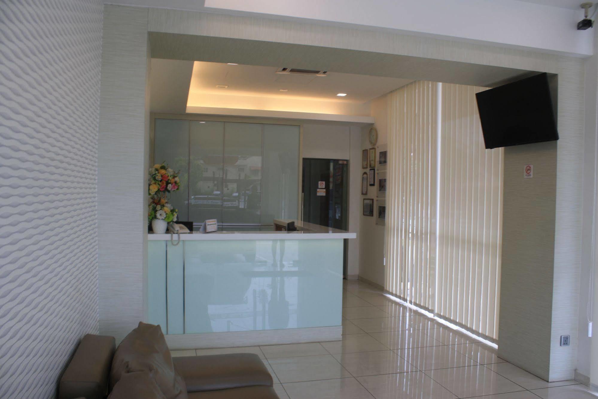 De Ocean Hotel Malacca Exterior photo