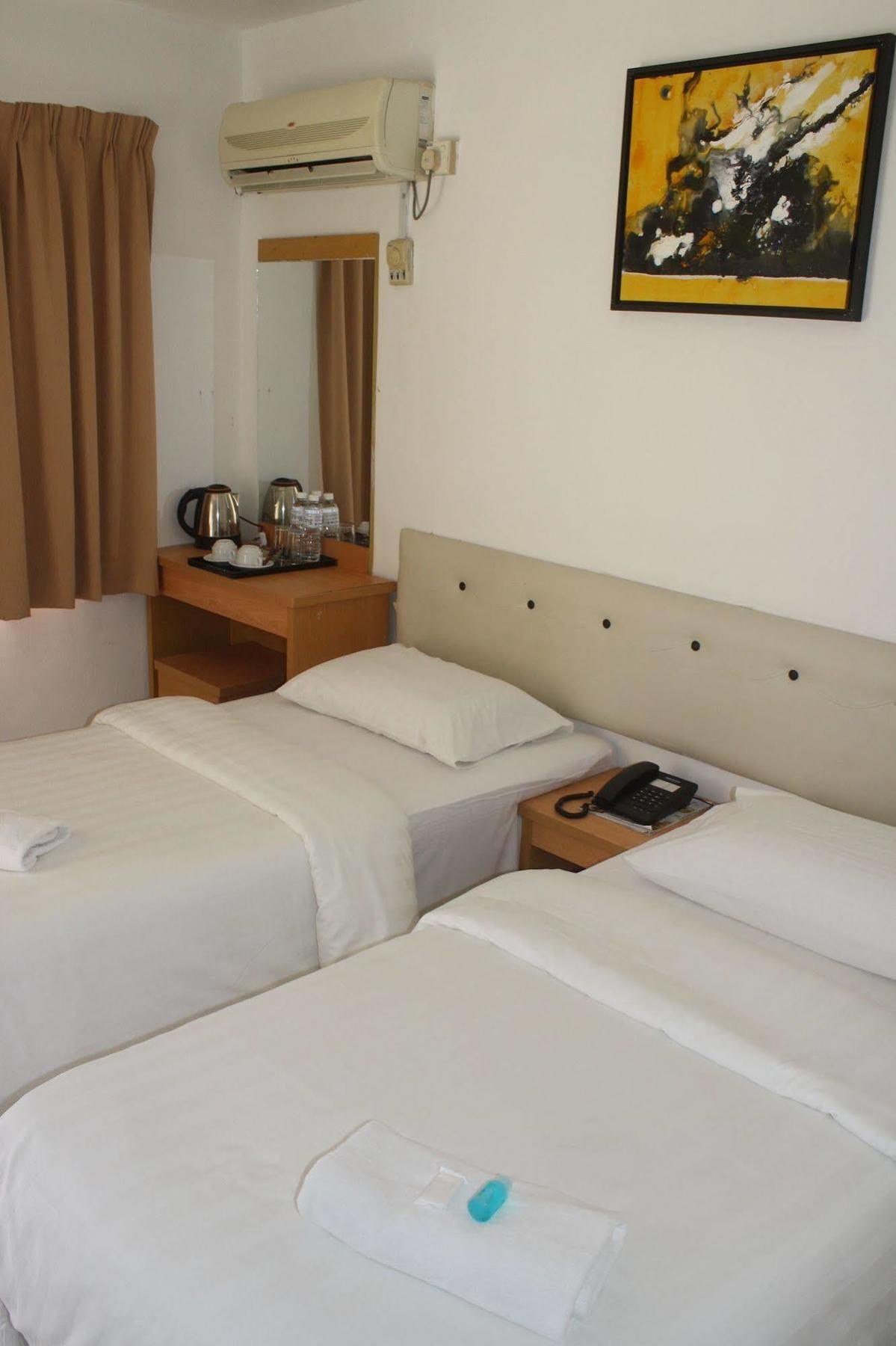 De Ocean Hotel Malacca Exterior photo